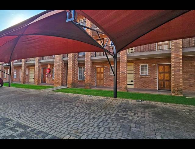 3 BEDROOM APARTMENT FOR SALE IN BOKSBURG